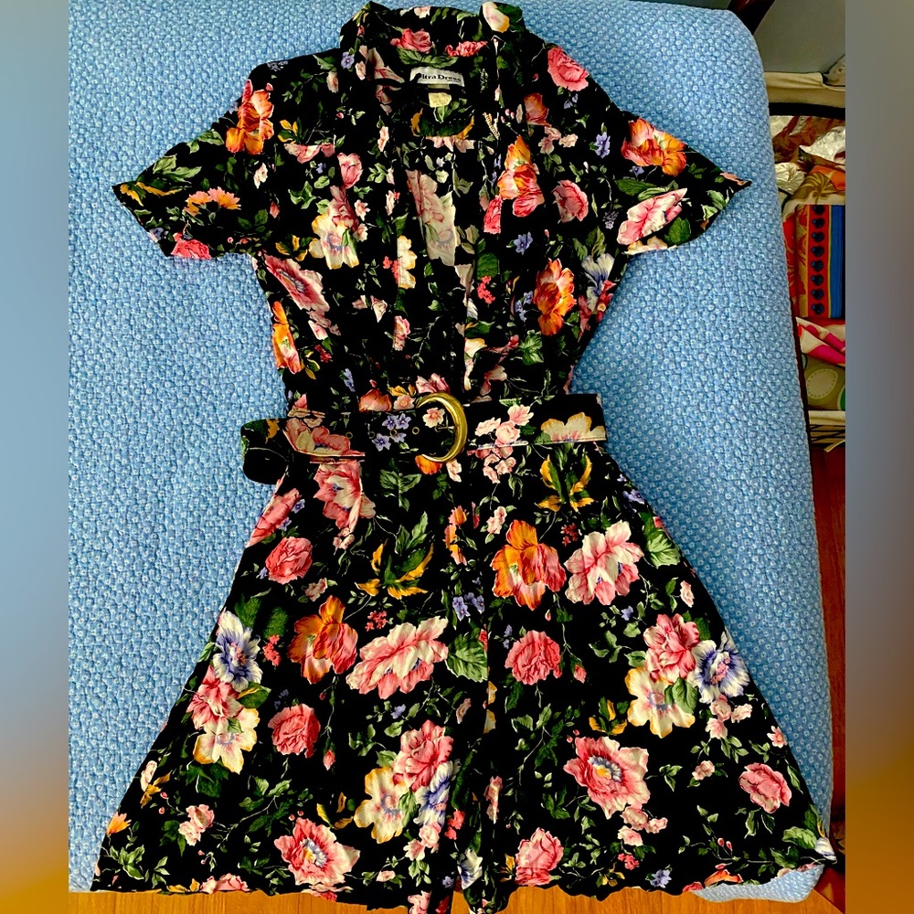 Vintage black Floral Belted Jumper